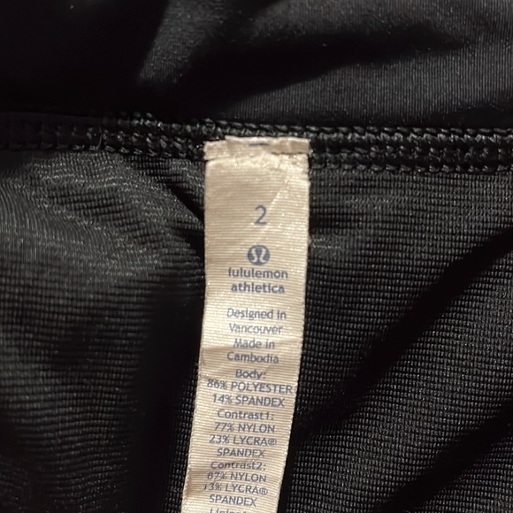 Lululemon shorts - Picture 4 of 4